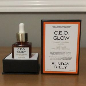 Sunday Riley C.E.O. Vitamin C + Tumeric Face oil